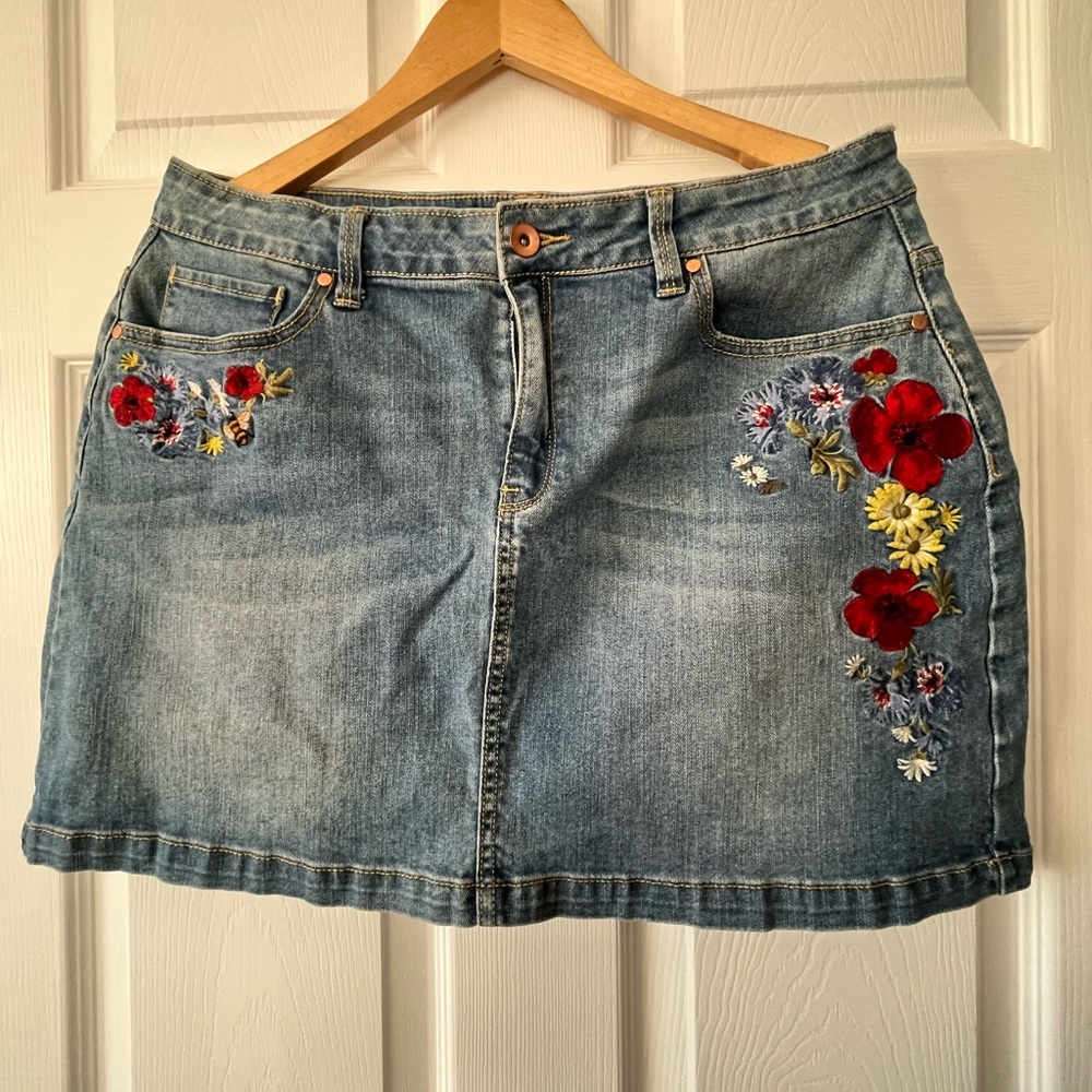 Mini jeans skirt